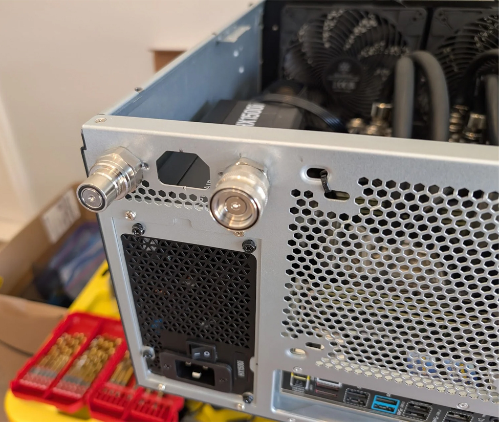 GPU 서버 케이스 애플리케이션